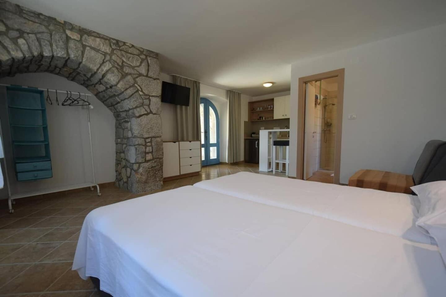 Apartments Insula Insule - Rustic & Peaceful Skrbčići Exterior foto